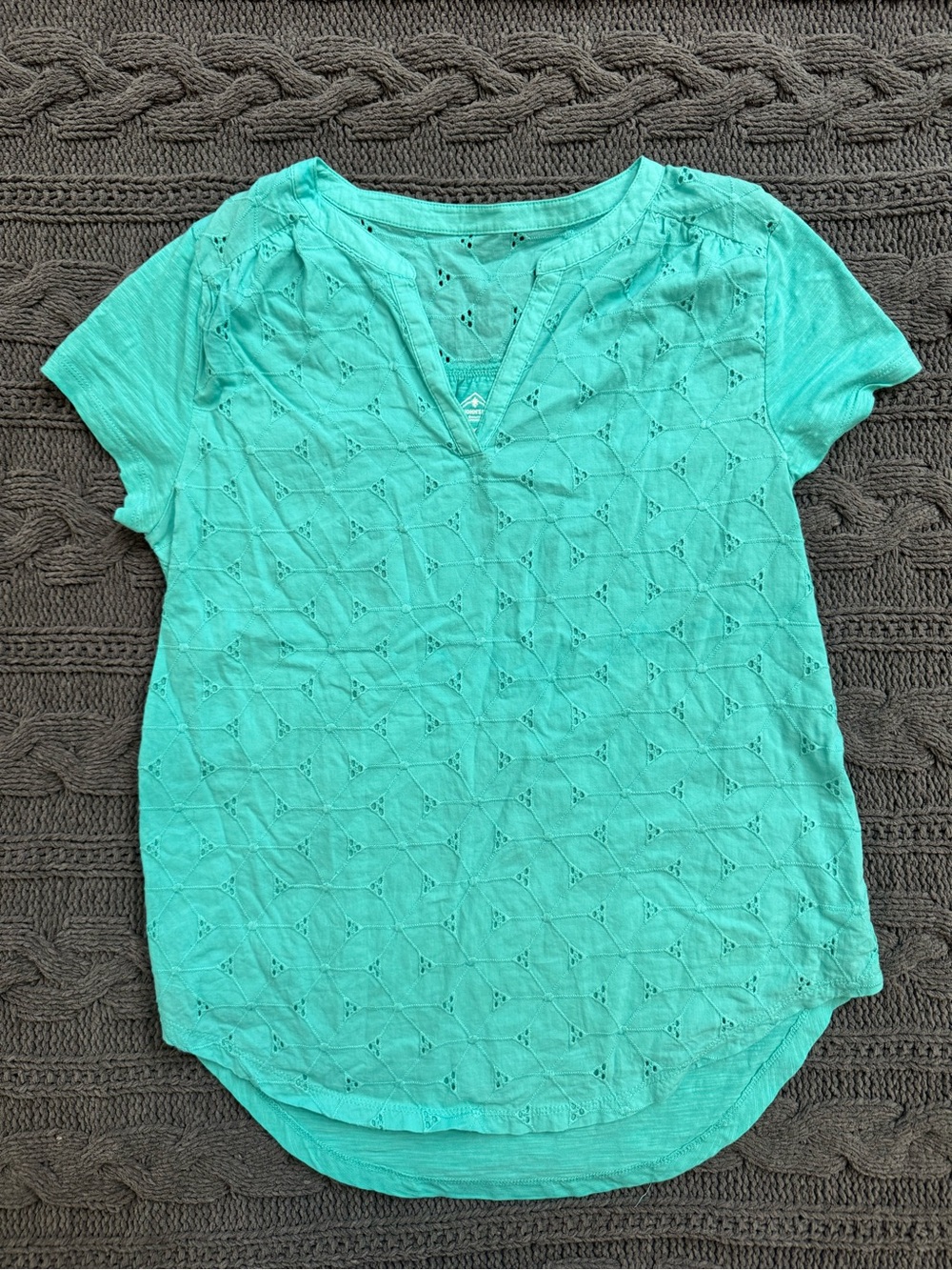 St. John's Bay Blue Eyelet V-Neck Short Sleeve Top (Women's, Small, 100% Cotton)